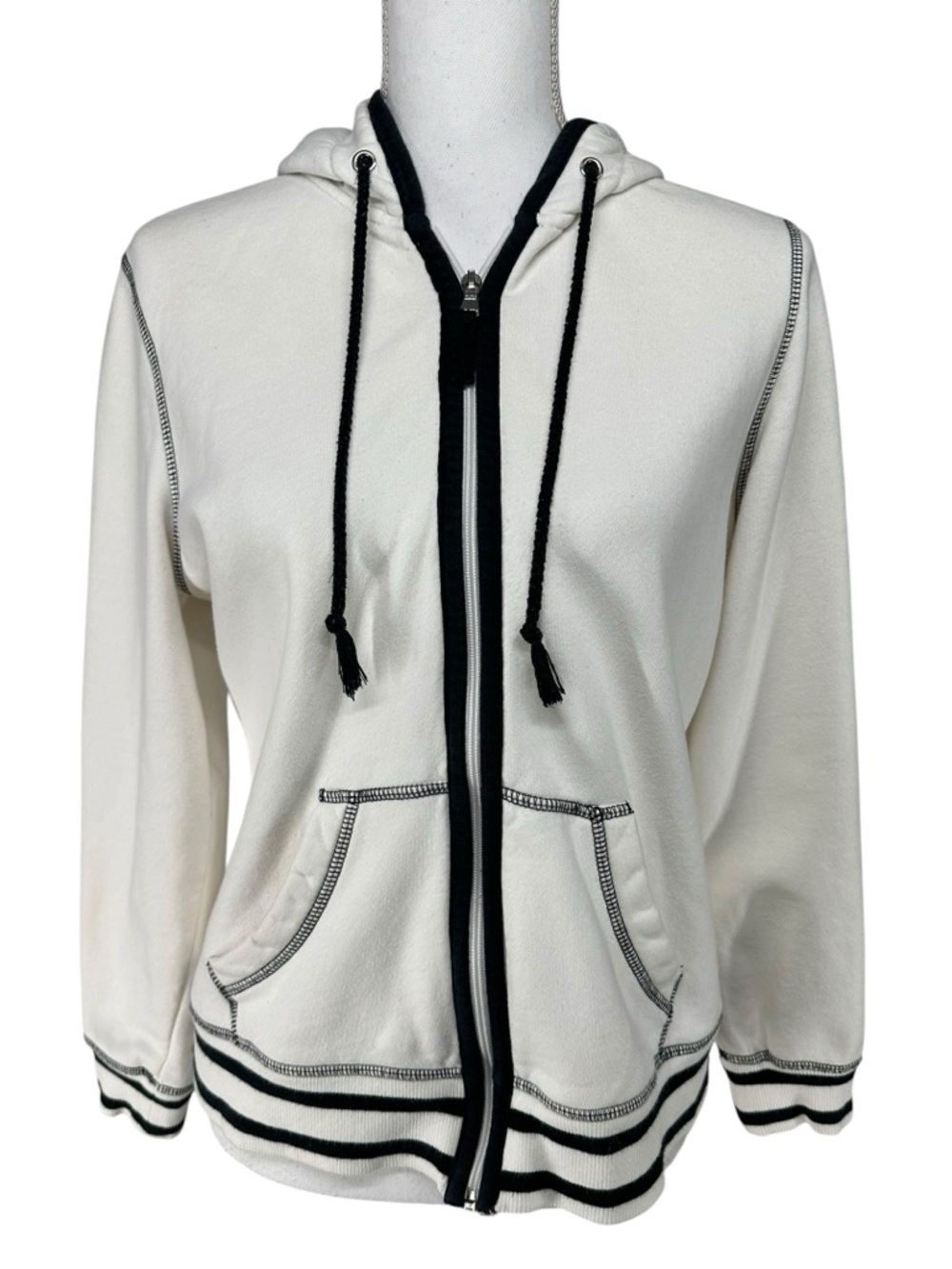 SJB Active / Off-White ZipUp Hoodie / Medium / Activewear Athleisure Workout